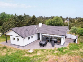 8 person holiday home in Bl vand